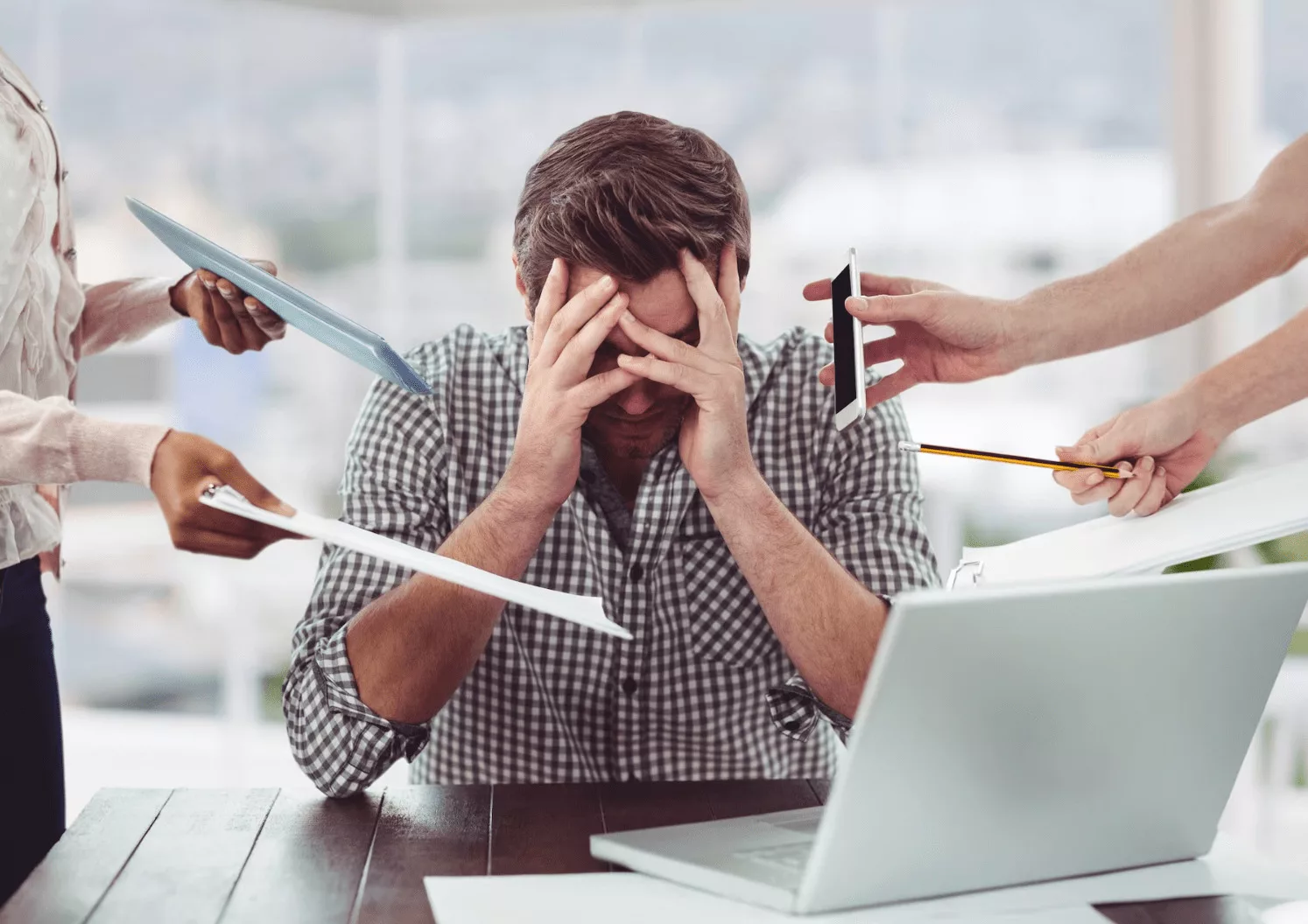 Los Impactos Negativos del Estrés Laboral en la Salud Mental